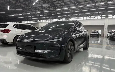 Tesla Model Y I, 2025 год, 6 110 999 рублей, 1 фотография