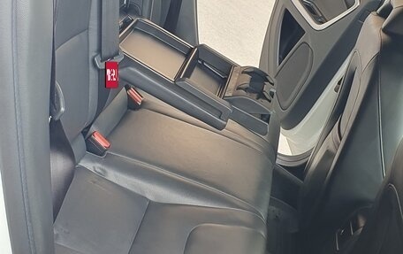 Volvo V60 Cross Country II, 2016 год, 2 250 000 рублей, 16 фотография