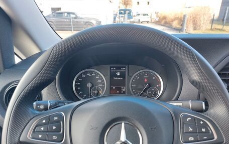 Mercedes-Benz Vito, 2022 год, 3 490 000 рублей, 9 фотография