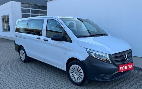 Mercedes-Benz Vito, 2022 год, 3 490 000 рублей, 2 фотография