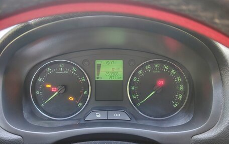 Skoda Fabia II, 2011 год, 500 000 рублей, 10 фотография