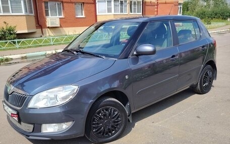 Skoda Fabia II, 2011 год, 500 000 рублей, 2 фотография