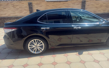 Toyota Camry, 2018 год, 3 100 000 рублей, 7 фотография