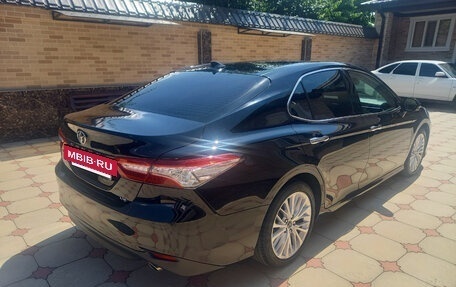 Toyota Camry, 2018 год, 3 100 000 рублей, 6 фотография
