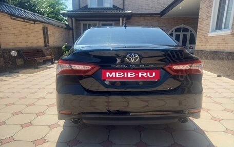 Toyota Camry, 2018 год, 3 100 000 рублей, 5 фотография