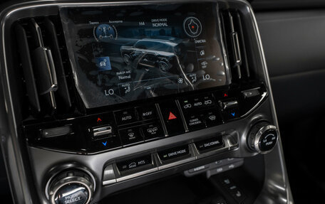 Lexus LX, 2025 год, 17 300 000 рублей, 31 фотография