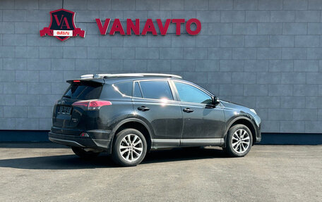 Toyota RAV4, 2018 год, 2 600 000 рублей, 5 фотография