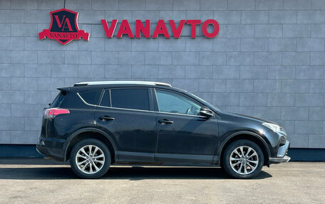 Toyota RAV4, 2018 год, 2 600 000 рублей, 4 фотография