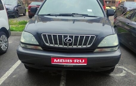 Lexus RX IV рестайлинг, 2000 год, 850 000 рублей, 1 фотография