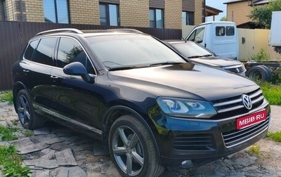 Volkswagen Touareg III, 2011 год, 1 880 000 рублей, 1 фотография