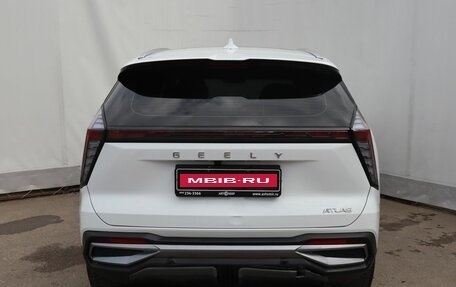 Geely Atlas, 2024 год, 2 600 000 рублей, 5 фотография