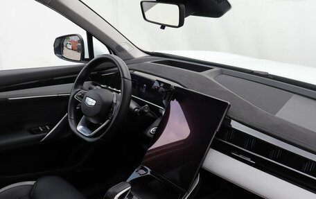 Geely Atlas, 2024 год, 2 600 000 рублей, 10 фотография