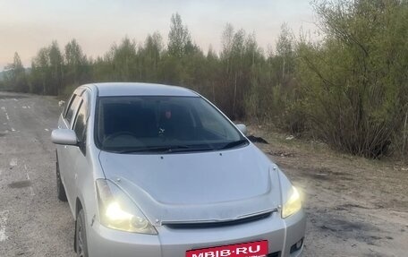 Toyota Wish II, 2005 год, 680 000 рублей, 3 фотография