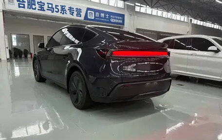 Tesla Model Y I, 2025 год, 6 110 999 рублей, 11 фотография