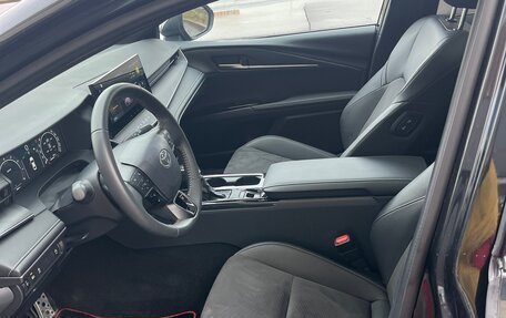 Toyota Camry, 2024 год, 3 900 000 рублей, 9 фотография