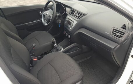 KIA Rio III рестайлинг, 2015 год, 1 099 000 рублей, 18 фотография