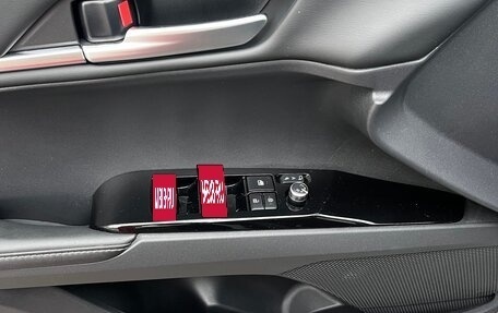 Toyota Camry, 2024 год, 3 900 000 рублей, 12 фотография