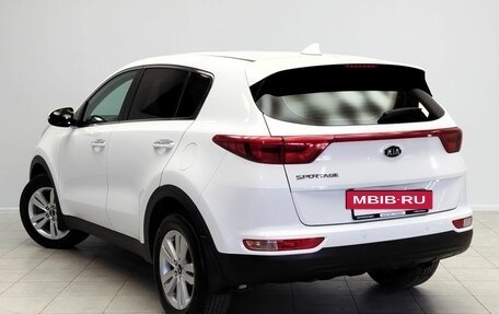 KIA Sportage IV рестайлинг, 2017 год, 1 990 000 рублей, 7 фотография
