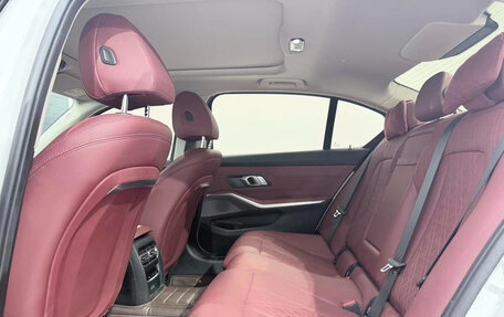 BMW 3 серия, 2024 год, 10 фотография