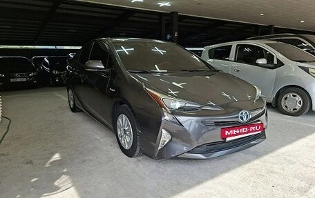 Toyota Prius IV XW50, 2018 год, 1 450 002 рублей, 2 фотография