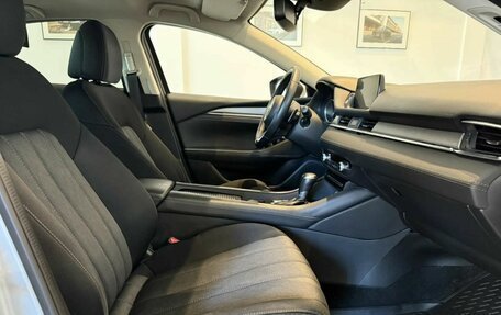 Mazda 6, 2019 год, 2 215 000 рублей, 18 фотография