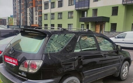 Lexus RX IV рестайлинг, 2000 год, 850 000 рублей, 3 фотография