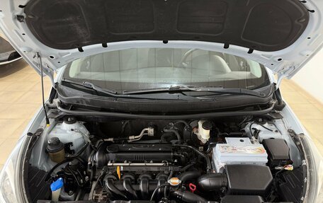 Hyundai Solaris II рестайлинг, 2012 год, 850 000 рублей, 28 фотография