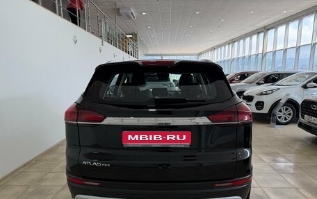 Geely Atlas, 2023 год, 1 700 000 рублей, 5 фотография