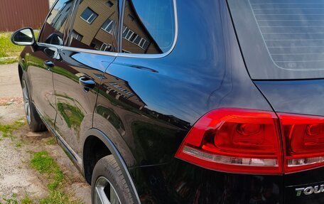 Volkswagen Touareg III, 2011 год, 1 880 000 рублей, 6 фотография