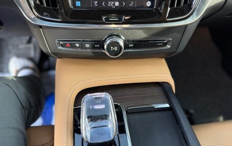 Volvo S90 II рестайлинг, 2024 год, 5 650 000 рублей, 26 фотография