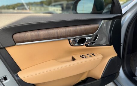 Volvo S90 II рестайлинг, 2024 год, 5 650 000 рублей, 30 фотография