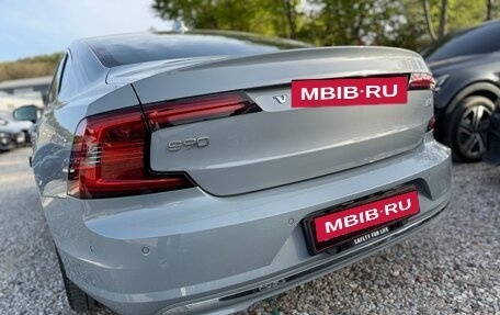 Volvo S90 II рестайлинг, 2024 год, 5 650 000 рублей, 6 фотография