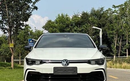 Volkswagen Golf VIII, 2022 год, 1 690 098 рублей, 2 фотография