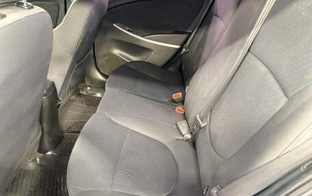 Hyundai Solaris II рестайлинг, 2013 год, 660 000 рублей, 19 фотография