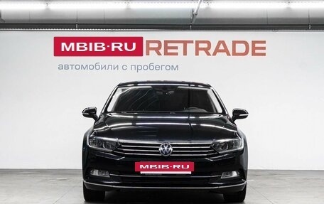 Volkswagen Passat B8 рестайлинг, 2017 год, 2 095 000 рублей, 3 фотография