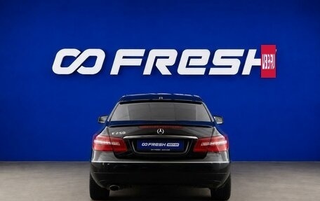 Mercedes-Benz E-Класс, 2011 год, 1 049 055 рублей, 4 фотография