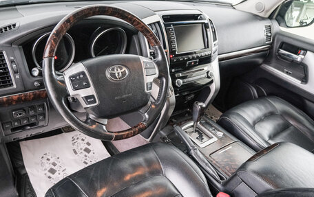 Toyota Land Cruiser 200, 2014 год, 4 399 000 рублей, 9 фотография