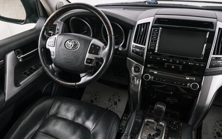 Toyota Land Cruiser 200, 2014 год, 4 399 000 рублей, 10 фотография