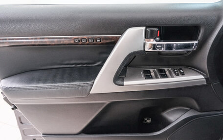 Toyota Land Cruiser 200, 2014 год, 4 399 000 рублей, 20 фотография