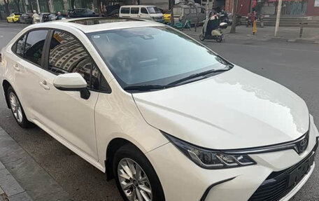 Toyota Corolla, 2022 год, 1 250 000 рублей, 2 фотография