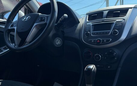 Hyundai Solaris II рестайлинг, 2015 год, 899 990 рублей, 11 фотография