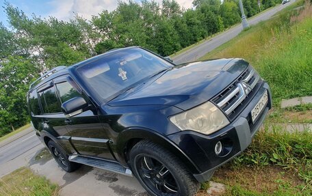 Mitsubishi Pajero IV, 2006 год, 1 446 000 рублей, 3 фотография