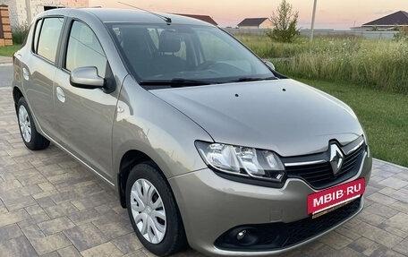 Renault Sandero II рестайлинг, 2015 год, 743 000 рублей, 11 фотография