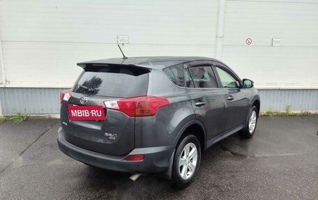 Toyota RAV4, 2013 год, 1 699 000 рублей, 4 фотография
