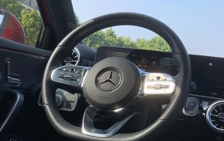 Mercedes-Benz A-Класс, 2022 год, 1 500 000 рублей, 16 фотография
