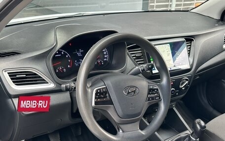 Hyundai Solaris II рестайлинг, 2019 год, 920 000 рублей, 14 фотография