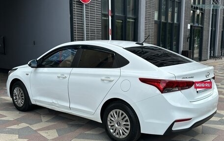 Hyundai Solaris II рестайлинг, 2019 год, 920 000 рублей, 5 фотография