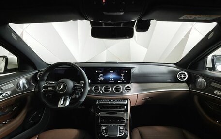 Mercedes-Benz E-Класс AMG, 2020 год, 6 350 000 рублей, 14 фотография