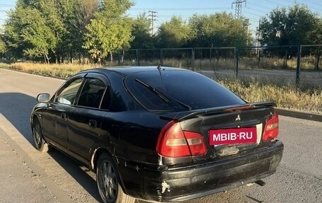 Mitsubishi Carisma I, 2000 год, 120 000 рублей, 8 фотография