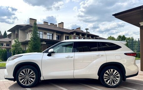 Toyota Highlander, 2021 год, 4 900 000 рублей, 4 фотография